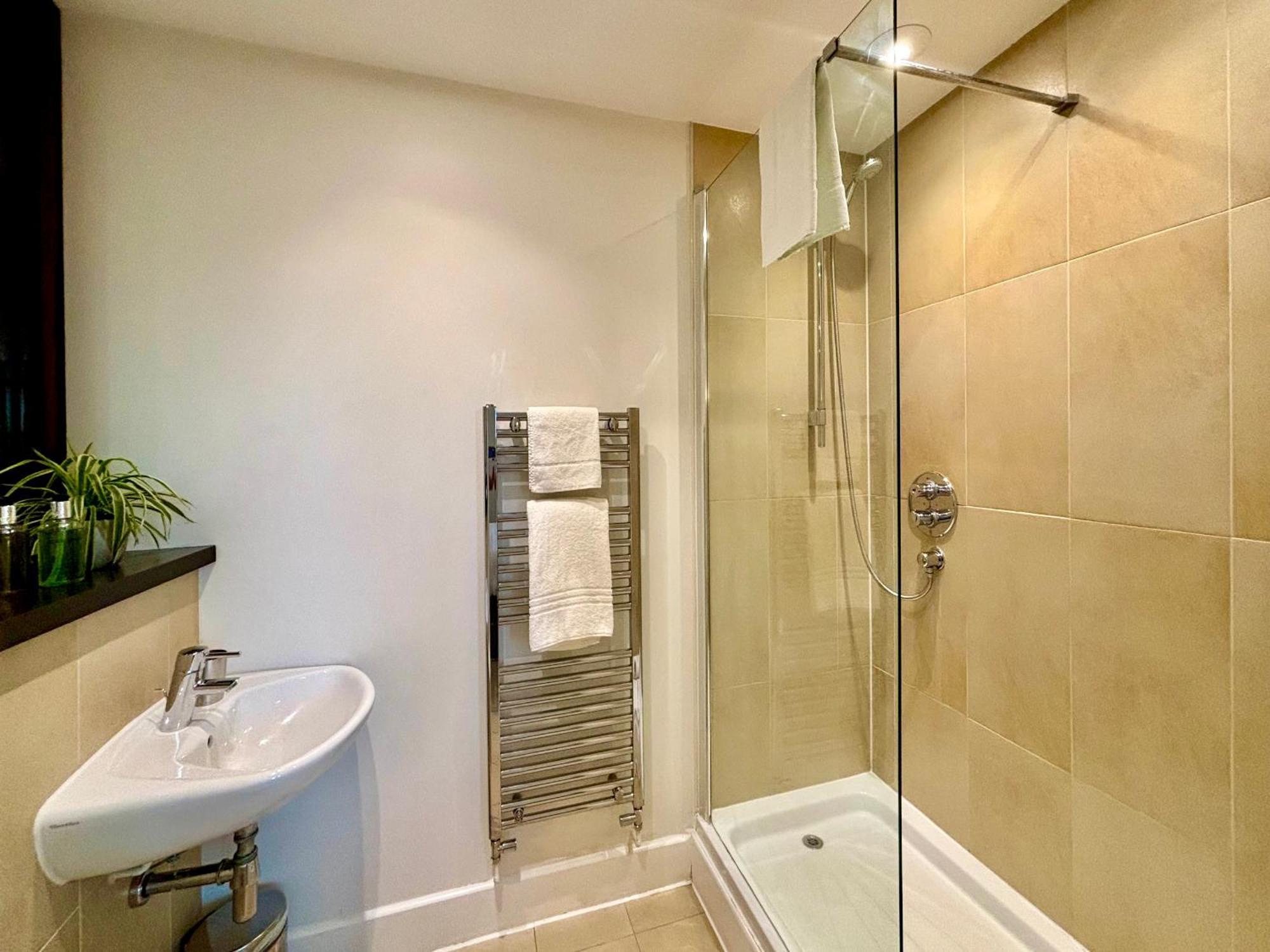 Your Space Apartments - The Hamilton'S Cambridge  Bagian luar foto